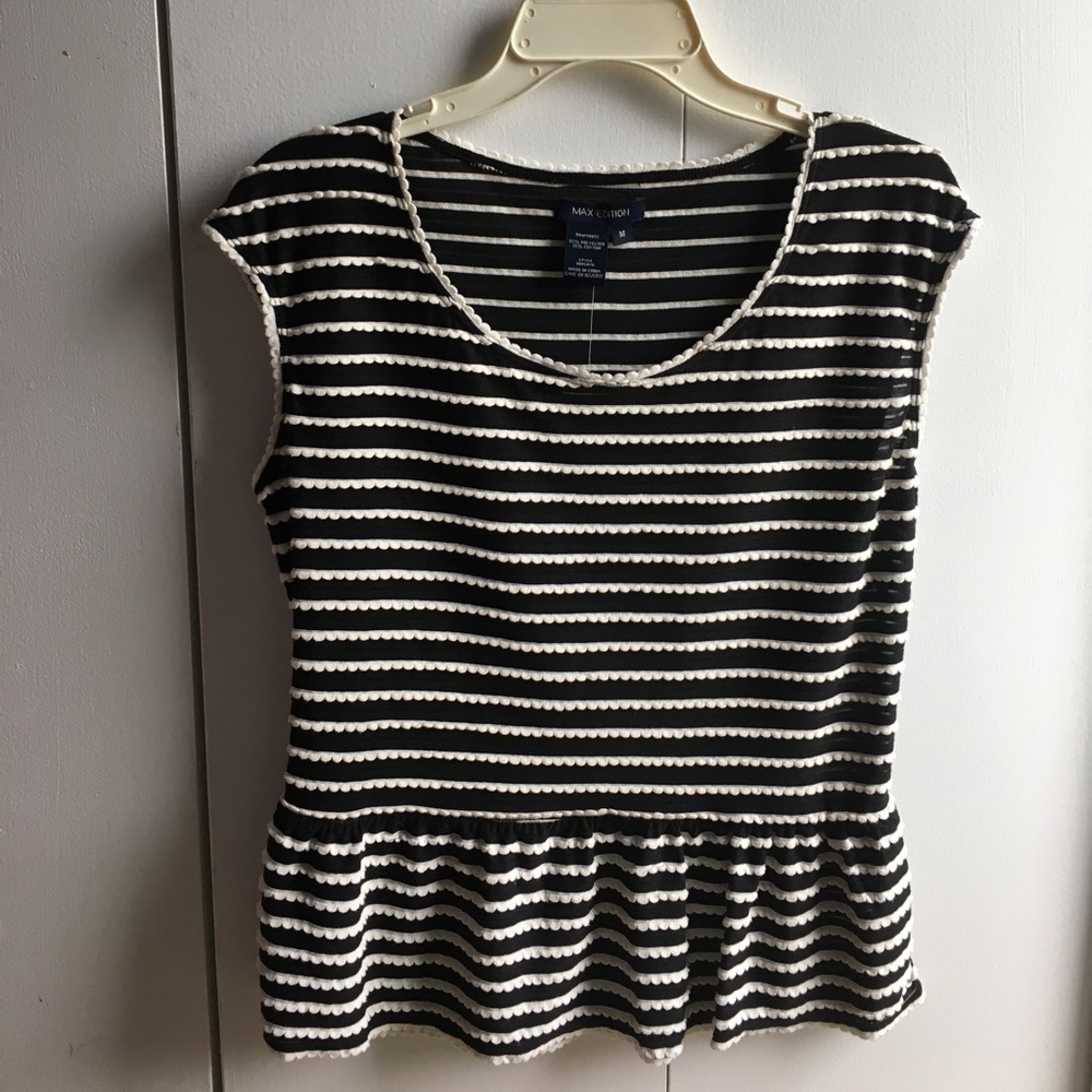 Max edition,  sleeveless blouse